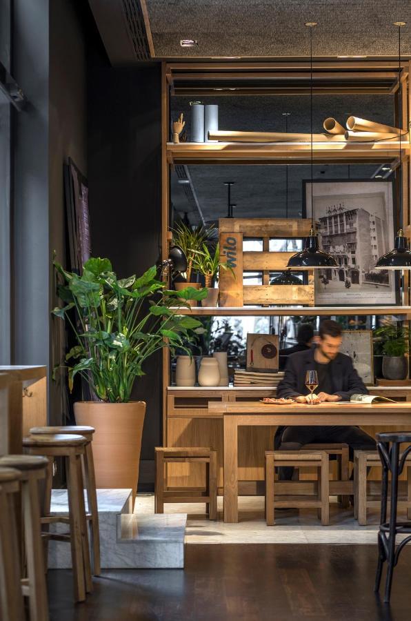 Hotel Casa Sagnier Barcelona Exterior photo Interior of a Starbucks Reserve store in Milan, Italy